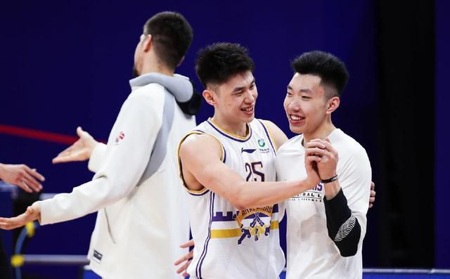 久久天天躁狠狠躁亚洲综合公司